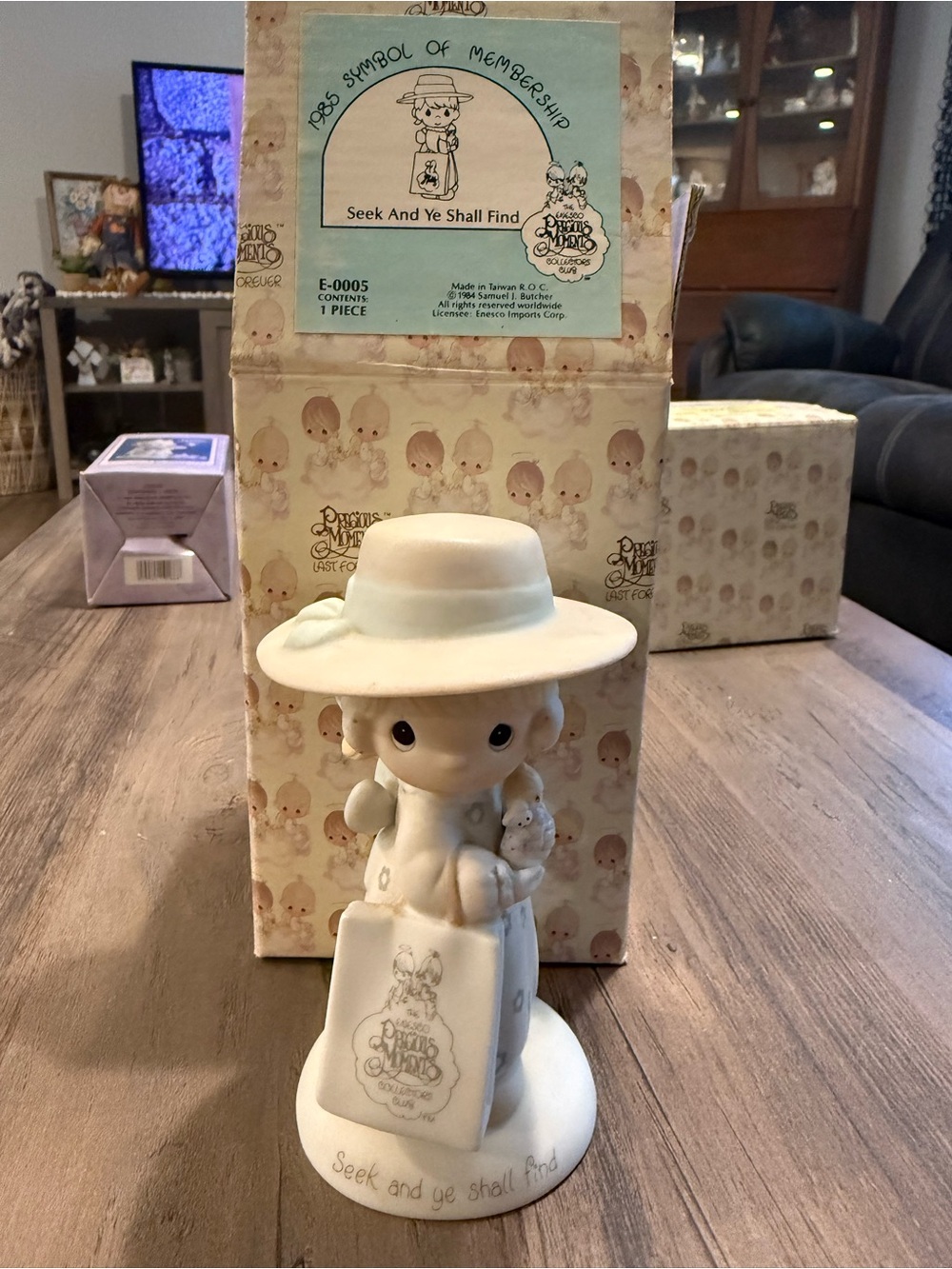 Enesco Precious Moments Figurine in Cream and White